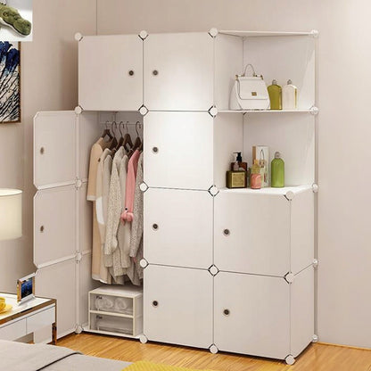 Zusammenklappbarer Kleiderschrank 147x111x47 cm – ideal für kleine Räume, schnelle Montage.
